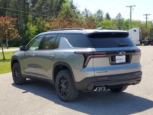 Sterling Gray Metallic 2026 Chevrolet Traverse LT