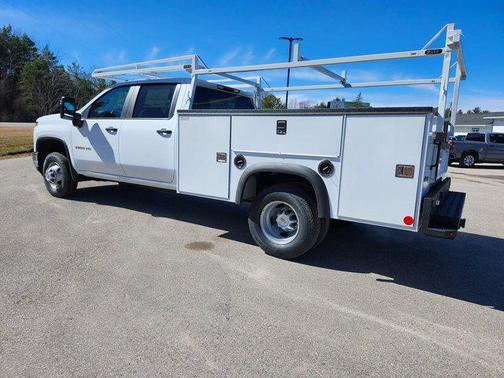 2025 Chevrolet Silverado 3500 WT