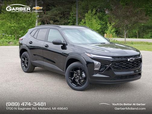 Mosaic Black Metallic 2026 Chevrolet Trax LT