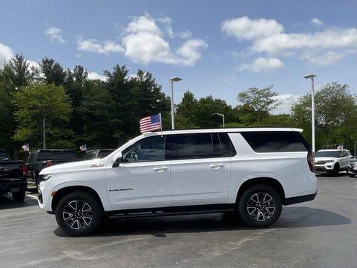 2023 Chevrolet Suburban 4WD Z71