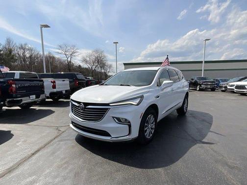 2022 Buick Enclave FWD Essence
