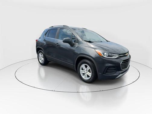 Nightfall Gray Metallic 2017 Chevrolet Trax LT