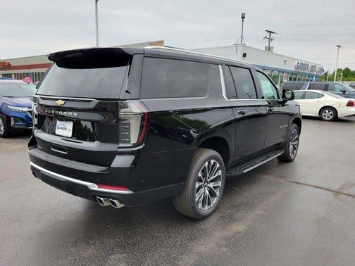 2025 Chevrolet Suburban 4WD High Country
