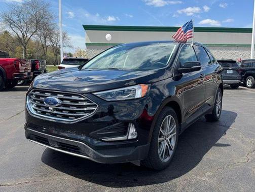 AGATE BLACK METALLIC 2024 Ford Edge Titanium