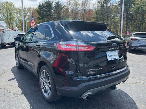 AGATE BLACK METALLIC 2024 Ford Edge Titanium