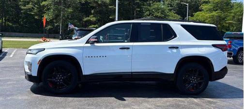 Summit White 2023 Chevrolet Traverse Premier