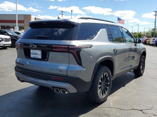Sterling Gray Metallic 2026 Chevrolet Traverse AWD Z71