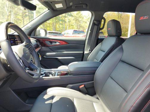 Sterling Gray Metallic 2026 Chevrolet Traverse AWD Z71