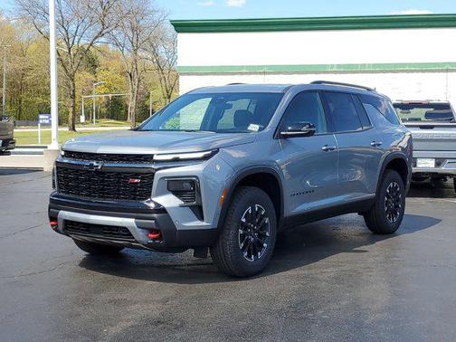 Sterling Gray Metallic 2026 Chevrolet Traverse AWD Z71