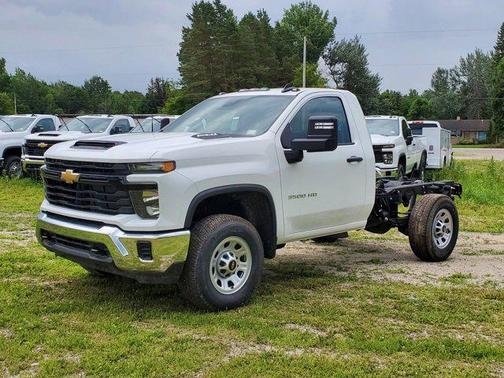 2025 Chevrolet Silverado 3500 WT