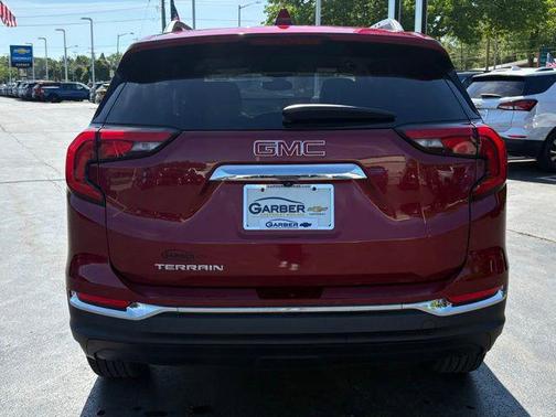 Red Quartz Tintcoat 2020 GMC Terrain SLT