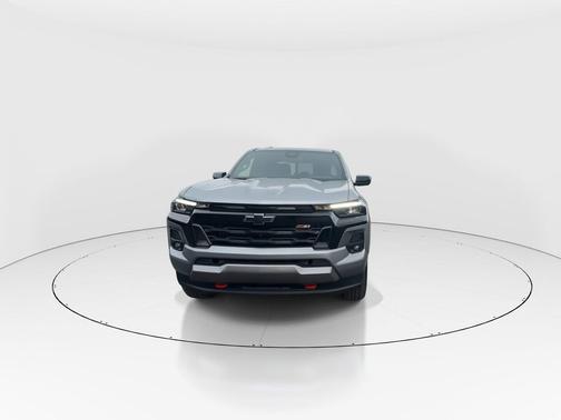 Sterling Gray Metallic 2025 Chevrolet Colorado Z71