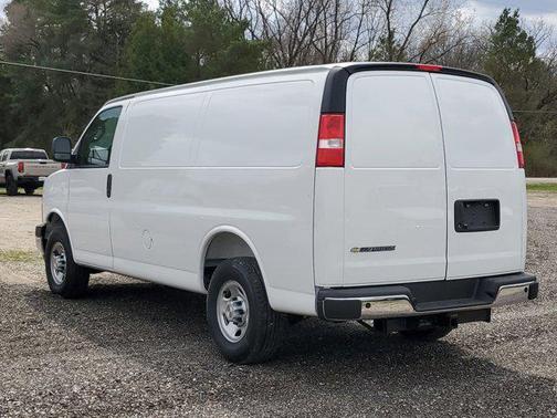 Summit White 2026 Chevrolet Express 2500 Work Van