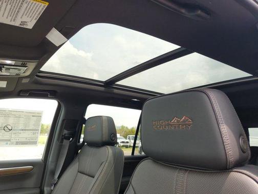 Polar White Tricoat 2026 Chevrolet Tahoe 4WD High Country