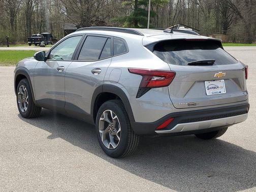 Sterling Gray Metallic 2026 Chevrolet Trax LT