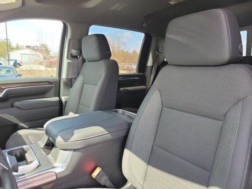 Summit White 2026 Chevrolet Silverado 3500 LT