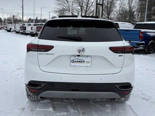 2022 Buick Envision FWD Essence