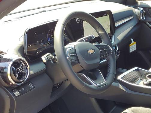 Radiant Red Tintcoat 2026 Chevrolet Equinox 1LT