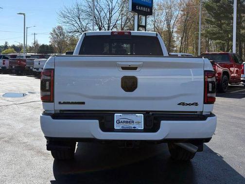 Bright White Clearcoat 2023 RAM 2500 Laramie Crew Cab 4x4 6'4' Box