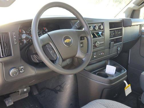 2025 Chevrolet Express 2500 RWD 2500 Extended Wheelbase WT