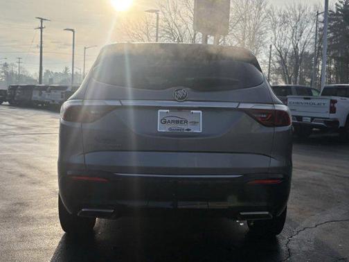 2023 Buick Enclave Essence FWD