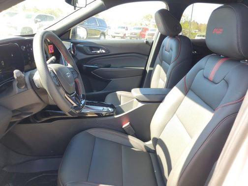 White Sands 2026 Chevrolet Trax FWD 2RS