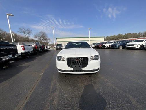 2021 Chrysler 300 S