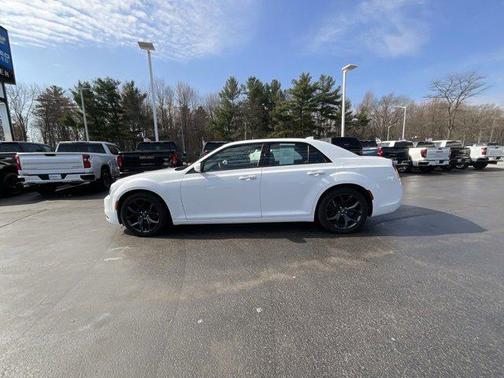 2021 Chrysler 300 S