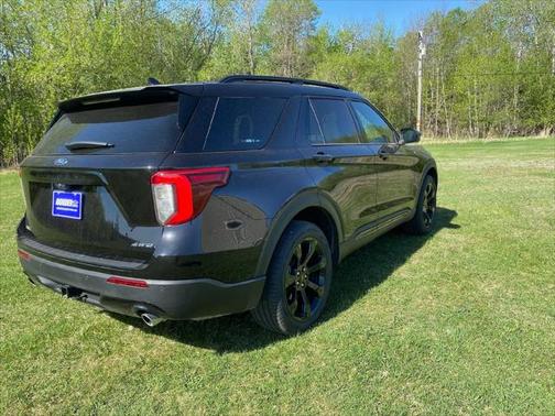 2024 Ford Explorer ST-Line
