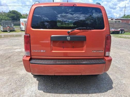 Inferno Red Crystal Pearlcoat 2009 Dodge Nitro SE