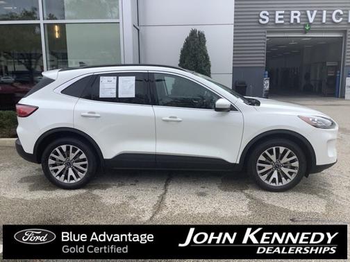 2022 Ford Escape TITANIUM
