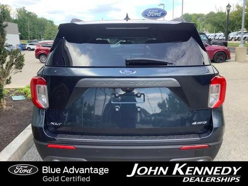STONE BLUE METALLIC 2023 Ford Explorer XLT