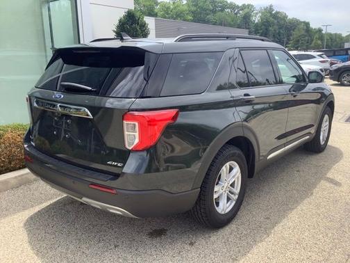 FORGED GREEN METALLIC 2022 Ford Explorer XLT