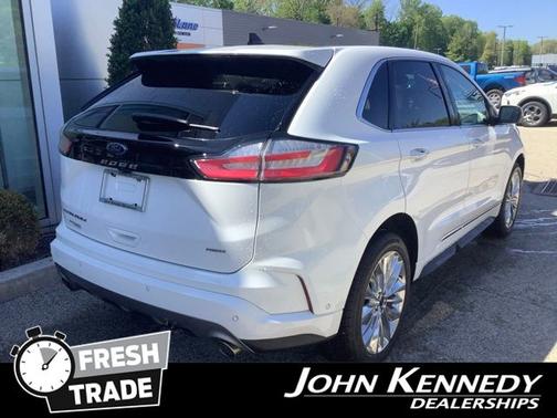 STAR WHITE 2022 Ford Edge TITANIUM