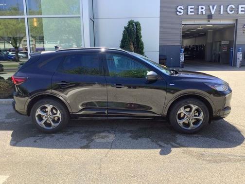 AGATE BLACK METALLIC 2024 Ford Escape ST-LINE