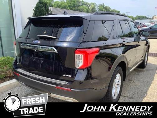 AGATE BLACK METALLIC 2023 Ford Explorer XLT