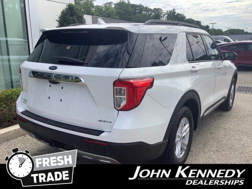 STAR WHITE MET TRI-COAT 2023 Ford Explorer XLT
