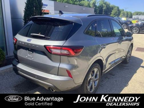 CARBONIZED GRAY METALLIC 2023 Ford Escape ST-LINE