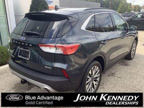 2022 Ford Escape TITANIUM