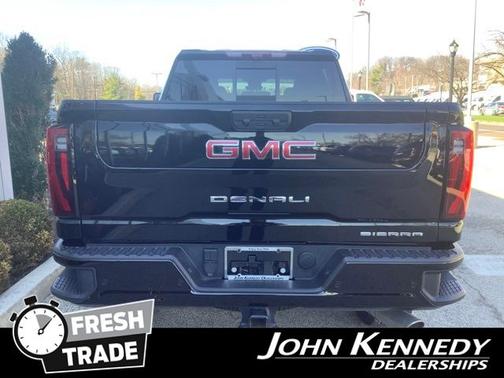 Onyx Black 2025 GMC Sierra 1500 DENALI