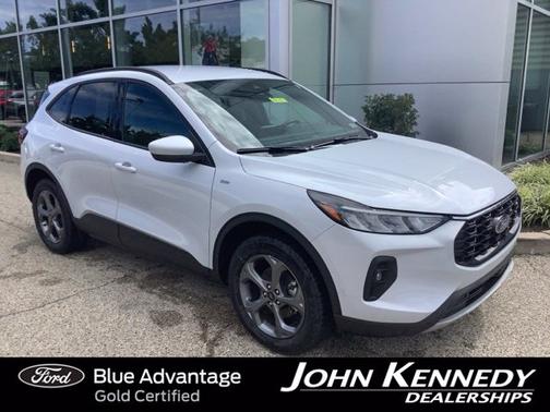 SPACE SILVER METALLIC 2025 Ford Escape ST-LINE SELECT