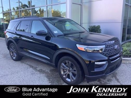 AGATE BLACK METALLIC 2023 Ford Explorer XLT
