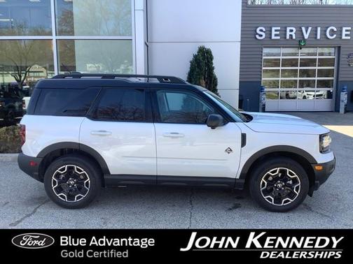 OXFORD WHITE 2025 Ford Bronco Sport OUTER BANKS