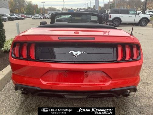 2023 Ford Mustang ECOBOOST PREMIUM