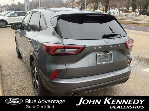 2023 Ford Escape ST-LINE SELECT