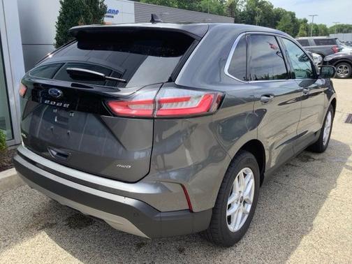 CARBONIZED GRAY 2022 Ford Edge SEL