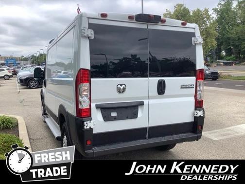 Bright White Clearcoat 2025 RAM ProMaster 2500 136 WB LOW ROOF CARGO