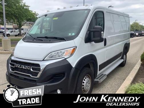 Bright White Clearcoat 2025 RAM ProMaster 2500 136 WB LOW ROOF CARGO