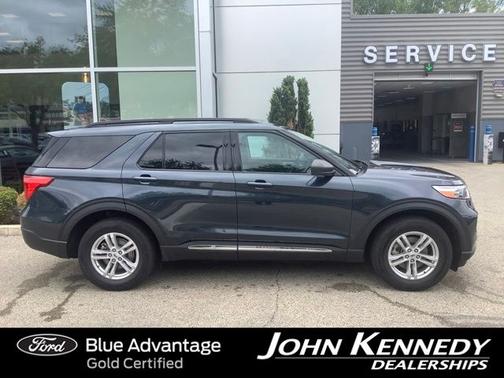 STONE BLUE METALLIC 2023 Ford Explorer XLT