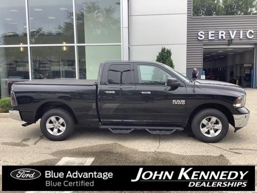2017 RAM 1500 SLT